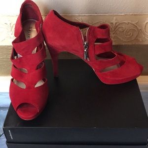 White House/Black market Shoes